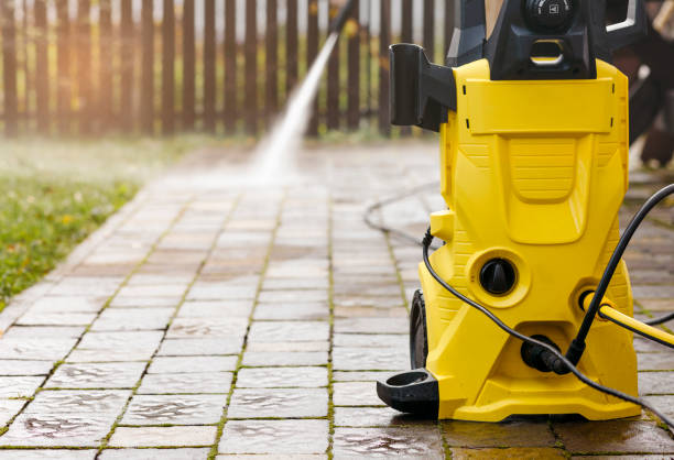 Best Driveway Pressure Washing  in Lake Kerr, FL